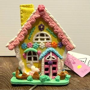 Cute Light-up Easter Gingerbread House- NWT